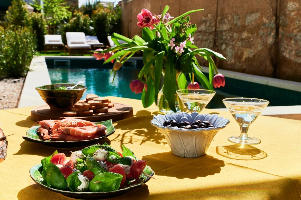 Vila Branca Guesthouse - Palacete ฟิเกราดาฟอซ ภายนอก รูปภาพ